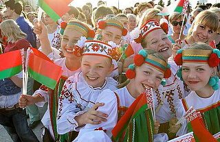 Беларусь готовится ко Дню народного единства. Стартует акция «Беларусь адзіная»