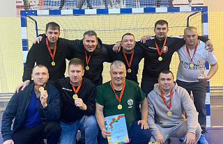 Из Ошмян с победой – островчане выиграли турнир по мини-футболу 