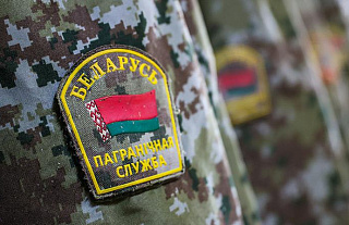Иностранец с поддельным паспортом пытался обмануть пограничников в пункте пропуска «Привалка»