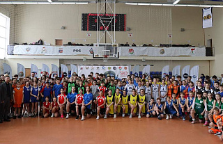 Команда юношей и девушек Сморгонской СШ № 1 принимала участие в международных соревнованиях по баскетболу 4х4