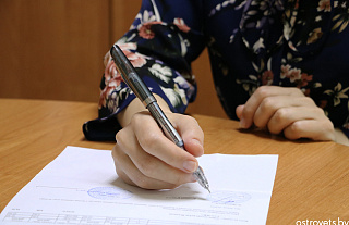 Отвечает нотариус: как оформить доверенность на продажу дома