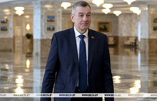 "Героизм знаю. А вот где плохо?" Лукашенко принял с докладом управляющего делами Президента Назарова