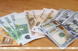 Физлица в Беларуси в феврале продали на $168 млн валюты больше, чем купили