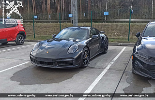 PORSCHE 911 2022 года выпуска стоимостью более 710 тыс. рублей пытались ввезти на территорию ЕАЭС по заниженной в два раза стоимости. Нарушение законодательства выявили гродненские таможенники