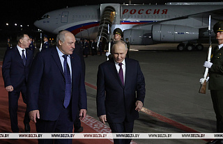 Александр Лукашенко - Владимиру Путину: белорусский народ будет очень рад узнать, что вы приехали к нам