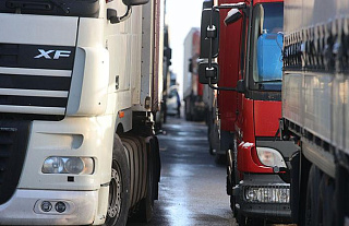 За выходные дни очередь транспорта на въезд в ЕС увеличилась на 295 единиц