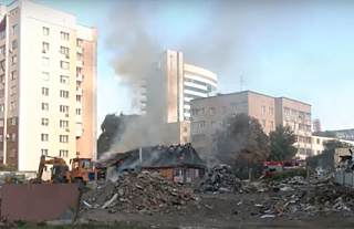 Упавший беспилотник вызвал пожар склада в Гомеле, спасатели ликвидировали возгорание