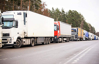 Около 2900 авто: ситуация на границе остается напряженной