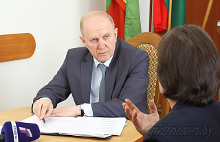 Председатель Гродненского облисполкома Владимир Кравцов провел прием граждан в Свислочи