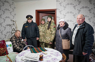 Ветерана РОВД Бронислава Адамовича навестили коллеги 