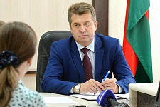 Прием граждан провел помощник Президента Республики Беларусь – инспектор по Гродненской области Сергей Ровнейко