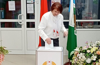 Председатель районной организации РОО «Белая Русь» Ирина Раткевич: «Голосую за чистую и единую Беларусь»