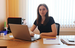 Як гэта – стаць у 17 гадоў юрысконсультам такой вялікай гаспадаркі, як КСУП “Гудагай”, расказвае Вера Сівец