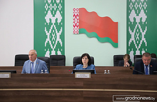 В Зельве проходит заседание с участием председателя Совета Республики Национального собрания Натальи Кочановой 