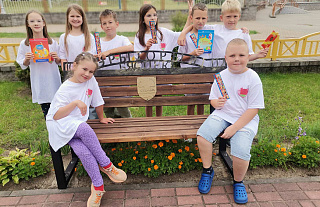Лаўкі «Тэрыторыя бяспекі» з’явіліся ў Астраўцы каля гімназіі №1