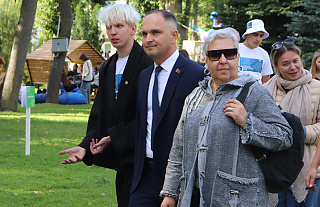 Фотофакт. Председатель райисполкома Сергей Медзвецкас посетил интерактивную зону