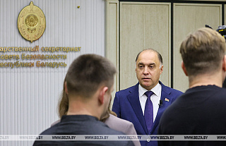 Александр Вольфович: ВС и другие военные структуры ежегодно принимают на вооружение около 80 новейших образцов