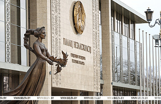Александр Лукашенко собрал совещание по одному из ключевых предвыборных обещаний полешукам