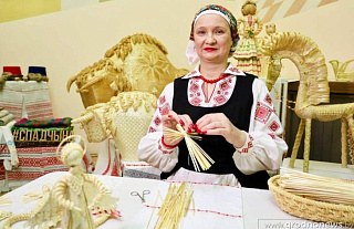 Островчанка Елена Малышева удостоена премии имени Александра Дубко