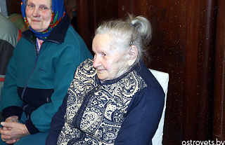 “Маленькая, але ўдаленькая” – такімі словамі сустракала шматлікіх гасцей стогадовая юбілярша Ганна Ракоўская