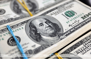 Физлица в Беларуси с начала года продали на $953,2 млн валюты больше, чем купили