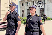 Дежурство на популярных локациях и пропускной режим. Как обеспечат безопасность на выпускных, рассказали в МВД