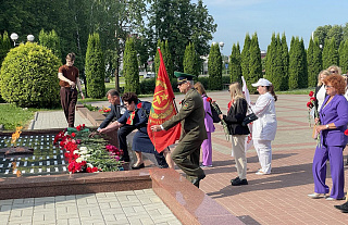 “Марафон памяці” прыпыніўся ля брацкіх магіл у Гудагаі і Дайноўцы