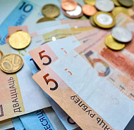 Средняя зарплата белорусов в мае превысила 3000 рублей