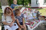 «З беларускай кнігай на лаўцы» пасядзелі чытачы Міхалішкаўскай бібліятэкі
