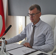 Экономический рывок и забота о людях -- эти и другие вопросы рассмотрели на сессии райсовета депутатов