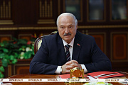 Александр Лукашенко требует от руководства на местах обеспечить технологическую, а не палочную дисциплину