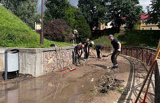 Борьба со стихией в Гродно, полевые работы и туризм. Александр Лукашенко заслушал доклад Юрия Караева