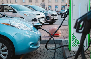 С 2026 года нужно платить транспортный налог на электромобиль