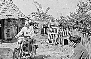 Нашы землякі. Ваенны лётчык Вячаслаў Голубеў