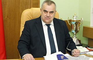 Прямую линию с жителями области провел заместитель председателя облисполкома Владимир Дешко