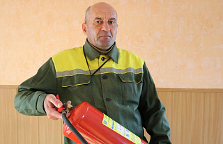 Инвалиды будут заряжать огнетушители