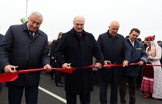 Реконструированный мост через Припять открыт с участием Александра Лукашенко в Житковичском районе