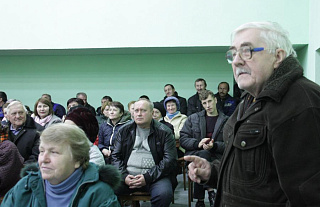 Будущее картонной фабрики, дороги, открытие магазина, самострой и прочее –