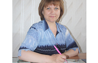 Заместитель начальника отдела образования отвечает на самые акутальные вопросы, поступившие на "горячую линию"