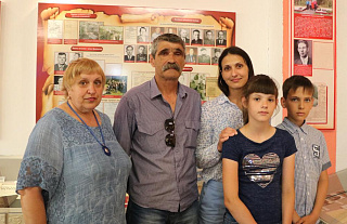 Родственники погибшего в годы войны солдата Ивана Кононова посетили Гудогай  