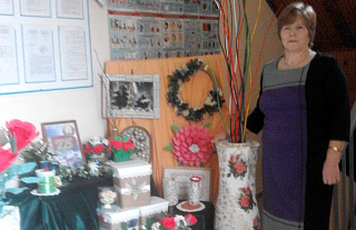 Свои поделки и сувениры показала Ирина Анимуцкая