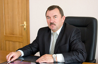 На вопросы "Прямой линии" отвечал председатель Островецкого райисполкома 