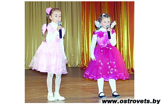 Подарили праздник мамам