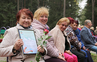 Узнагароды, песні, спаборніцтвы – людзі залатога ўзросту адзначылі сваё свята