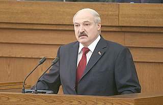 Президент Беларуси Александр Лукашенко выступил с ежегодным Посланием к белорусскому народу и Национальному собранию
