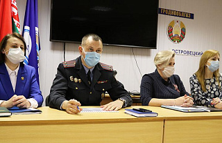 День информирования: вопросы внесения изменений в Конституцию обсудили с населением участники информационно-пропагандистских групп (дополнено)