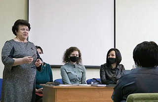 Права и льготы для многодетных семей обсудили на диалоговой площадке