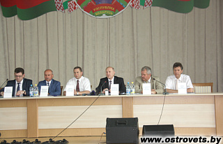Губернатор Гродненской области провёл пресс-конференцию в Ошмянах