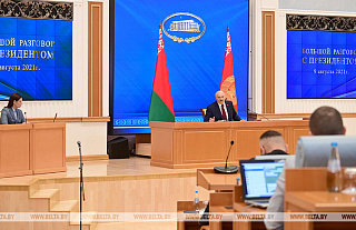 Лукашенко: Беларуси удалось не допустить начала новой мировой войны