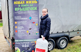 На добрые дела грузовик забрал 48 мешков крышек из Островца 